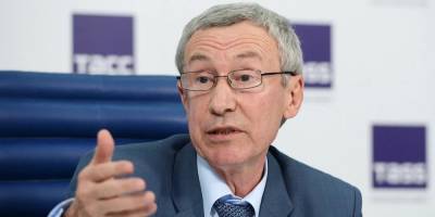 Сенатор Климов оценил слова Лаврова о попытках Запада расшатать ситуацию в России