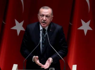 Эрдоган заклеймил планы внешних сил сокрушить турецкую экономику, напомнив о путче