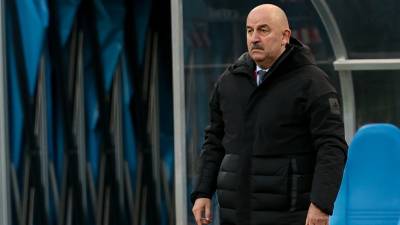 Черчесов оставит пост главного тренера сборной после провала на Евро