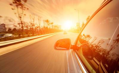 Uzauto Motors поделилась несколькими советами, как защитить автомобиль от солнца и экстремальной жары