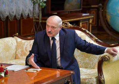 Лукашенко: Запад пытается посеять хаос в Белоруссии