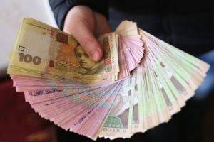 Украинцам обещают выплатить субсидии до конца месяца