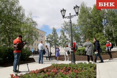 Жительница Коми заплатит 70 тысяч рублей ТСЖ за сбитый фонарный столб