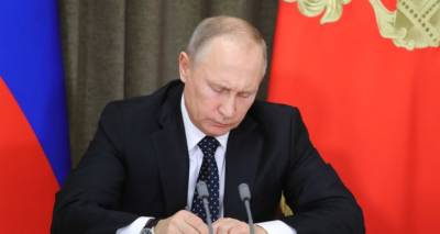 Путин отменил запрет на полеты российских самолетов в Египет