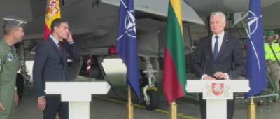 Пресс-конференцию лидеров Литвы и Испании остановили из-за вылета истребителей на перехват самолета РФ: видео