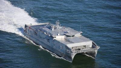 Транспортно-десантный корабль ВМС США Yuma вошел в Черное море