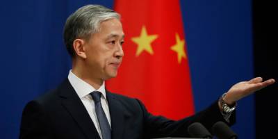 Китай расхвалил Россию за увеличение доли юаня в ФНБ