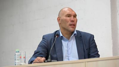 Николай Валуев назвал причину отставки Черчесова