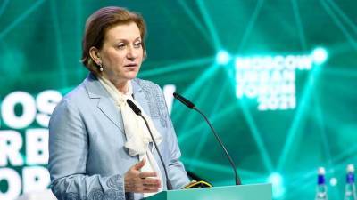 Попова заявила об отсутствии необходимости ужесточать антиковидные меры в РФ