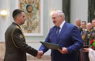 Лукашенко: Война не начнется с агрессии извне. Она начнется изнутри, с разрушения умов наших людей