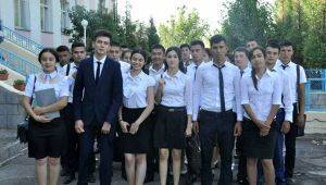 Узбекистан: я б в учителя пошел — пусть меня научат!