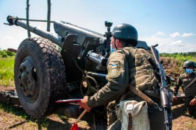 Боевики резко увеличили обстрелы на Донбассе: один боец погиб, еще один – ранен