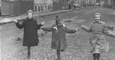 Фотографии «советского детства» растрогали москвичей