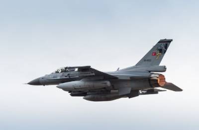 Турция отправила в Польшу эскадрилью истребителей F-16