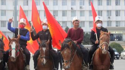 Вашингтон обеспокоен новым законом об НПО в Кыргызстане