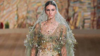 Самые красивые свадебные образы haute couture сезона осень-зима 2021