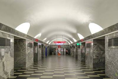В субботу станция метро «Чернышевская» закроется раньше времени