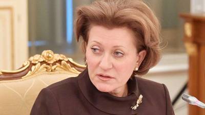 Попова призвала привить все население России от коронавирусной инфекции