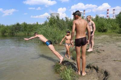 В Роспотребнадзоре напомнили петербуржцам, где не стоит купаться
