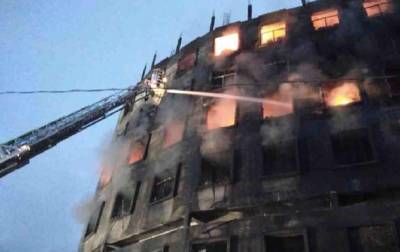 Число жертв пожара в Бангладеш превысило 50 человек