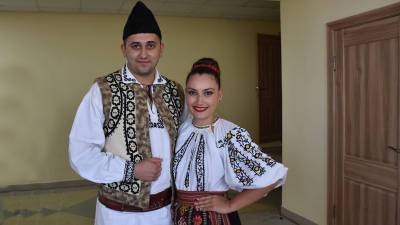 Гость из Румынии сделал предложение руки и сердца возлюбленной во время Фольклориады