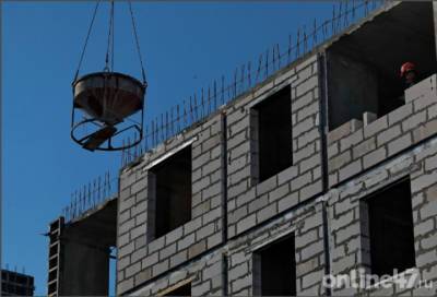 В Ленобласти взялись за завершение еще 3 брошенных застройщиками домов
