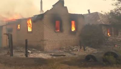 На Луганщине 12 семей-погорельцев ждут компенсацию за жилье, уничтоженное во время пожаров в 2020 году