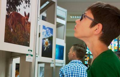 В Островце открылась выставка V Международного конкурса детских фотографий «В объятиях природы» - ont.by - Белоруссия - Островцы