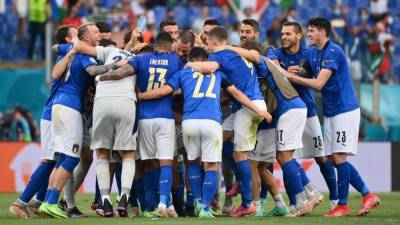 Сборная Италии самоизолировалась на базе из-за коронавируса накануне финала Евро-2020