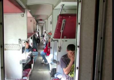 Пассажир показал, как выглядит "люкс" от Укрзализныци: "воняет мочой и +80"