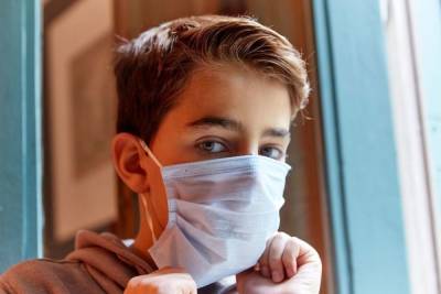 Петербургский вирусолог предупредила о тяжелых последствиях индийского штамма коронавируса для подростков