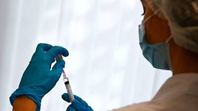 Ученый рассказал, в каком случае надо менять вакцину от коронавируса