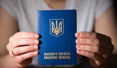 В Україні призупинили оформлення документів в підрозділах митної служби