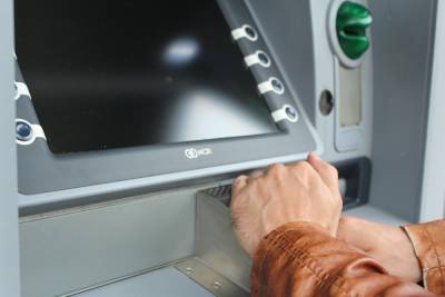 В России резко возросло число краж через банкоматы