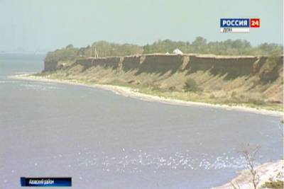 Ученые забили тревогу: Азовское море поглощает до 6 метров берега в год