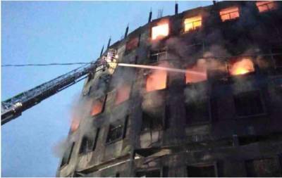 Жуткий пожар на заводе в Бангладеш забрал десятки жизней