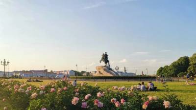 Петербург стал лидером рейтинга популярных экскурсионных направлений этого лета