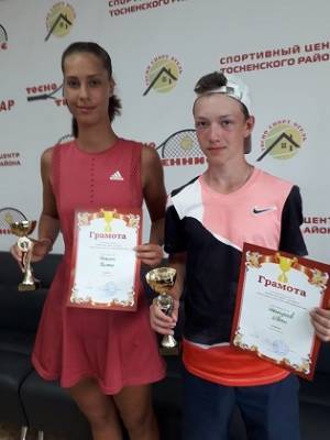 Сыктывкарский теннисист завоевал бронзу первенства СЗФО