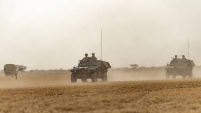 Французская армия закрывает базы в Мали