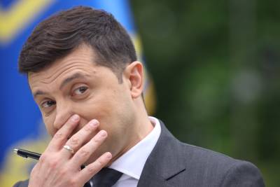 Действующая власть вызывает негатив у 88% украинцев: о чем говорят свежие политические рейтинги