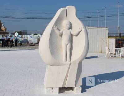 Скульптуру «Семья» могут установить у роддома в Нижнем Новгороде