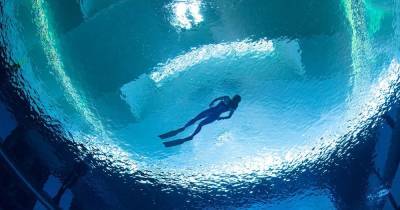 В ОАЭ открыли самый глубокий в мире бассейн для дайвинга (фото, видео)