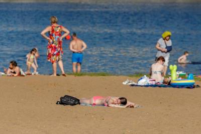 Псковский губернатор призвал внимательнее относиться к здоровью во время жары