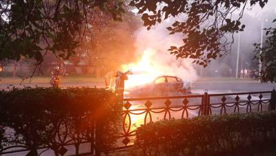 В центре Москвы загорелось такси