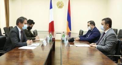 Айк Чобанян обсудил с послом Франции вопросы развития хайтека в Армении