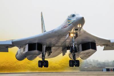 Ракетоносцы Ту-160 перебросили к границе США