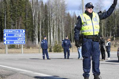 Финского полицейского уличили в сборе средств для украинских неонацистов