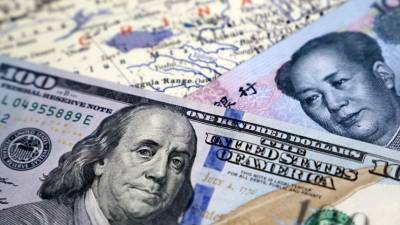 Названа валюта, которая может заменить россиянам доллар