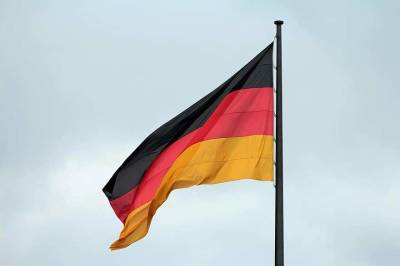 Кандидат на пост канцлера Германии Лашет требует введения новых санкций к России из-за Украины
