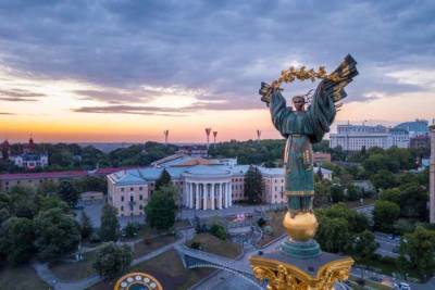 Эксперт: Украина неизбежно окажется под патронажем Москвы